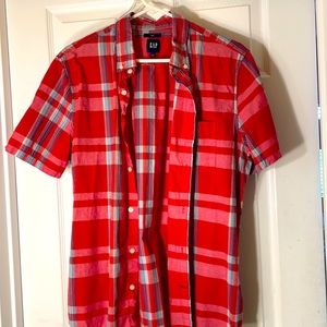 Men’s short sleeve button down
